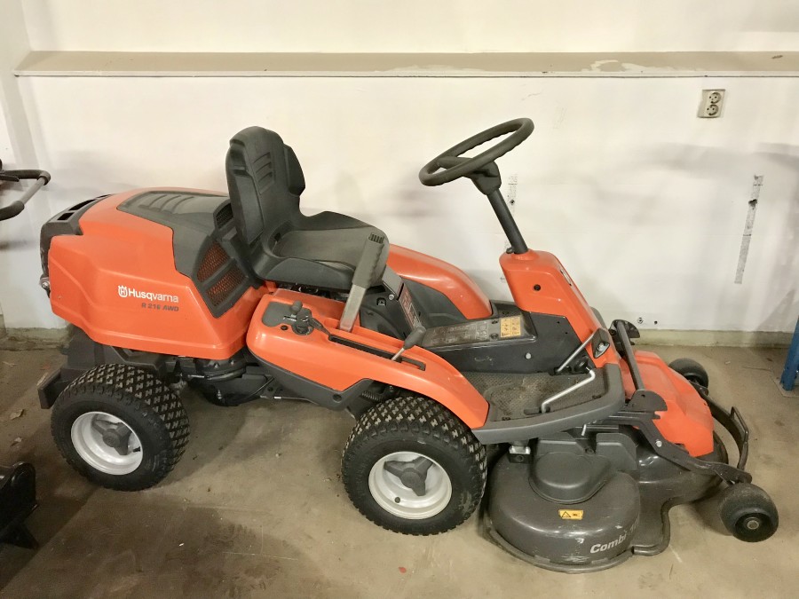 Åkgräsklippare Husqvarna Rider 