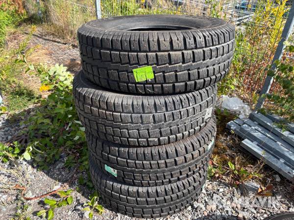 Vinterdäck Cooper 255/70-16 4st