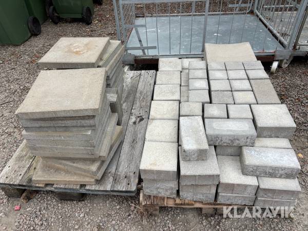 2 pallar med diverse marksten betong