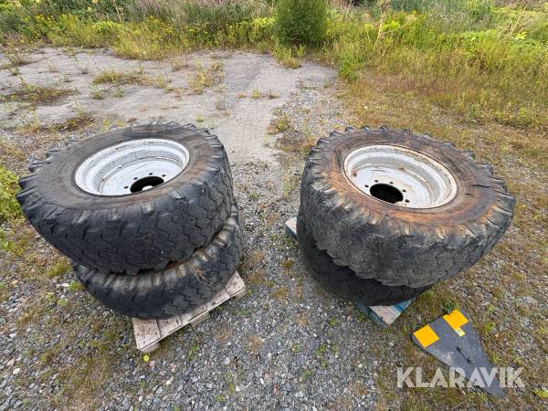 Hjul till hjullastare Nokian TRI. Volvo L45