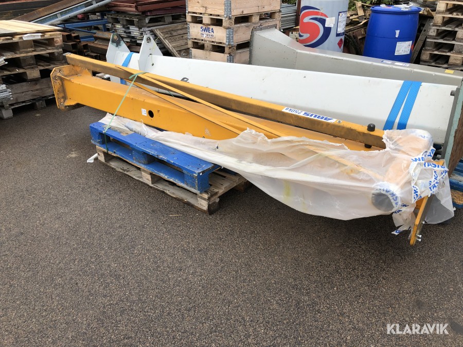 Pelarsvängkran 250 kg