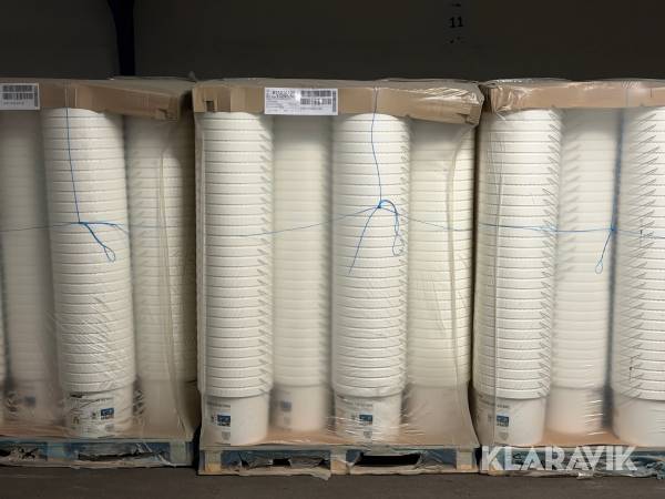 Tomma hinkar med lock 17L 240st