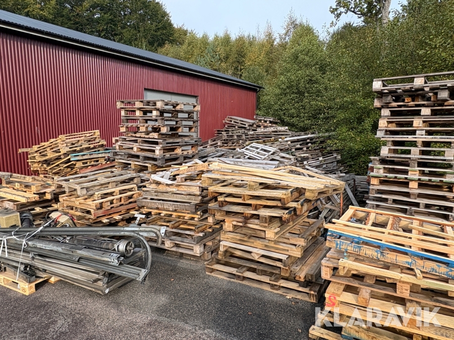Diverse engångspallar ca 150st