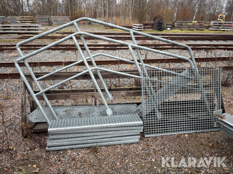 Ståltrapp 6 steg samt plattform