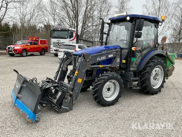 Traktor Lovol M50 4X4 lastare vikplog och sandspridare