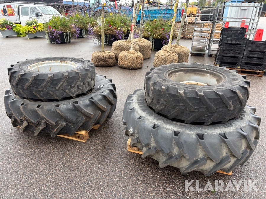 Traktordäck 340/85R24 & 420/85R34 4st