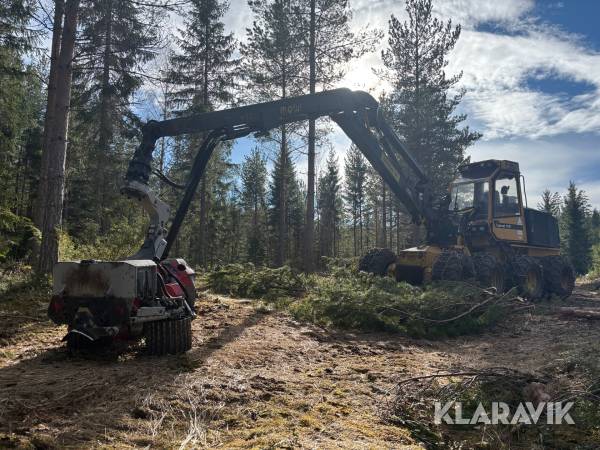Skördare Tigercat H09 med logmax 3000T