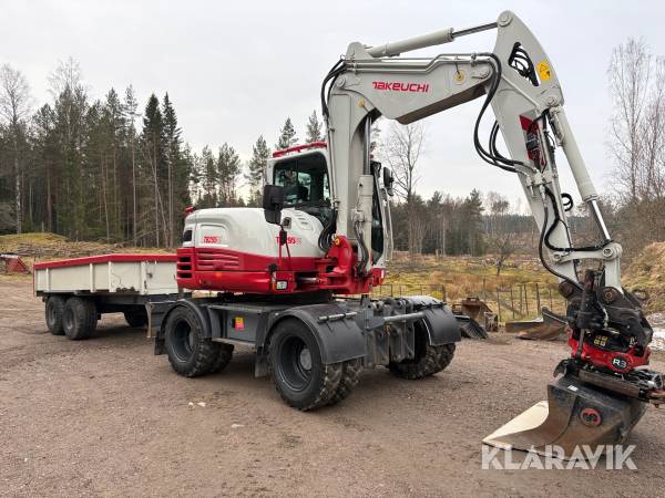 Grävmaskin Takeuchi TB295W vagn med redskap