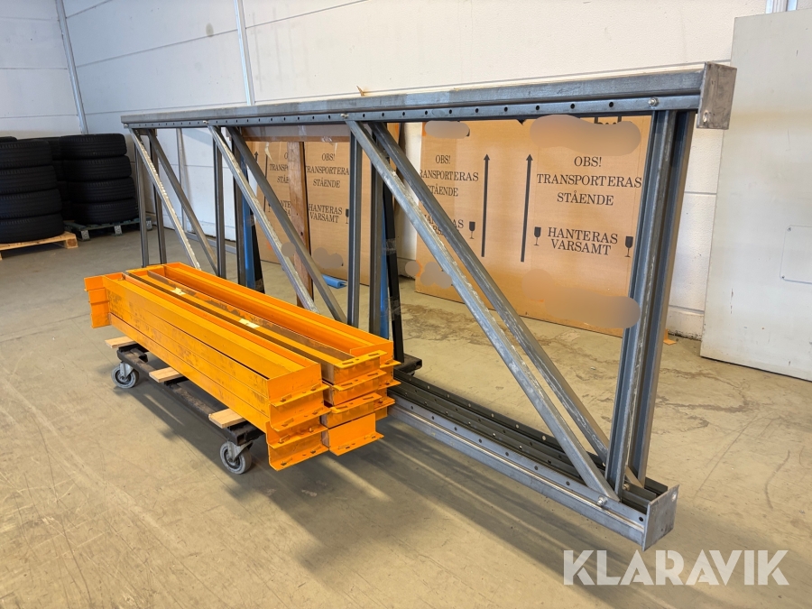 Nedmonterat pallställ