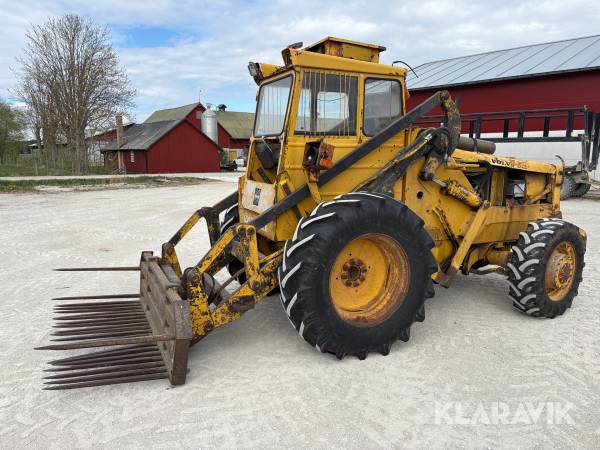 Baklastare Volvo BM LM 641 med redskap