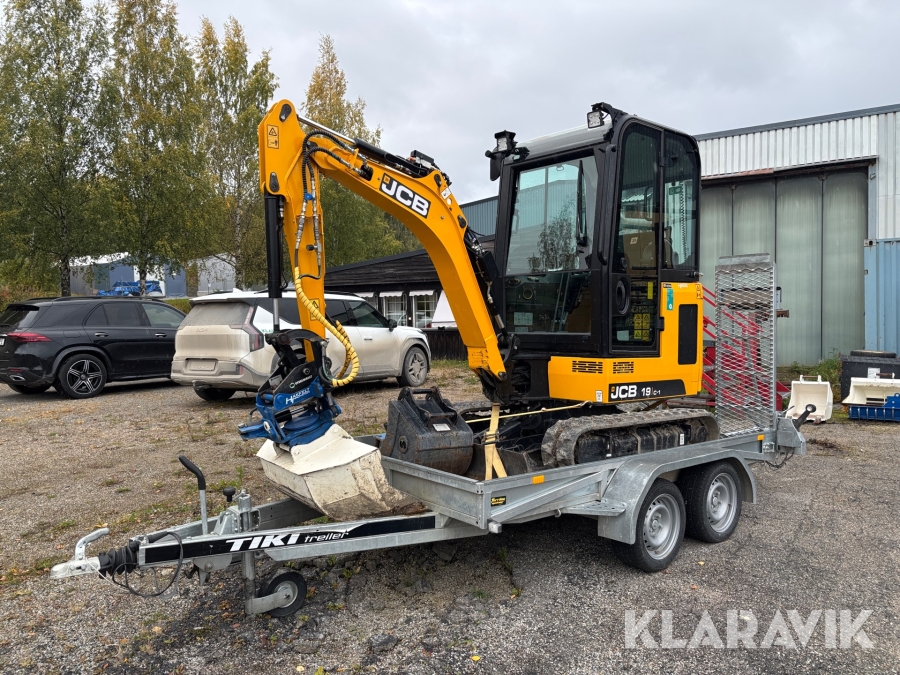 Grävmaskin JCB 19 C-1 PC med släp & flera redskap