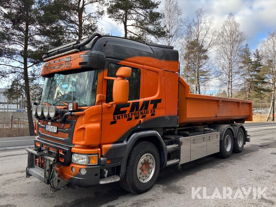 Lastväxlare Scania P 450 6x2 Plogutrustad