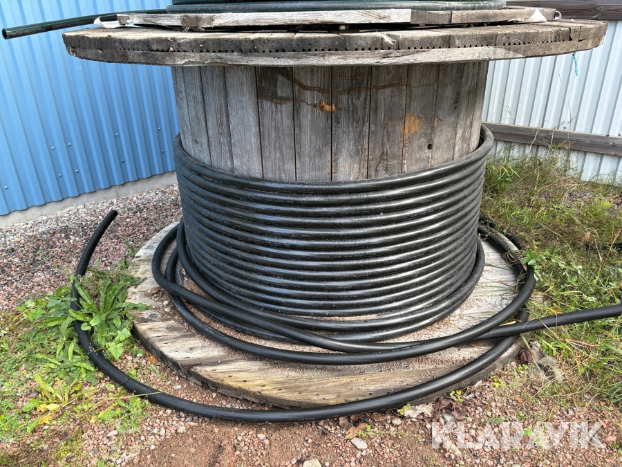 Aluminiumkabel på kabeltrumma SE-N1XE-AS 4G150 0,6/1kv