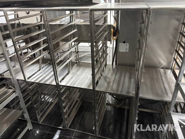 Plåt/brickvagnar 13 st