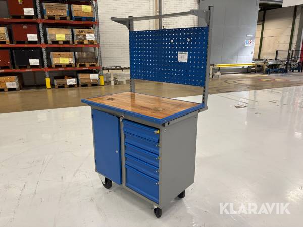 Verktygsvagn med bänk