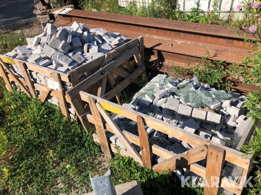 Grantit gatsten på nät 