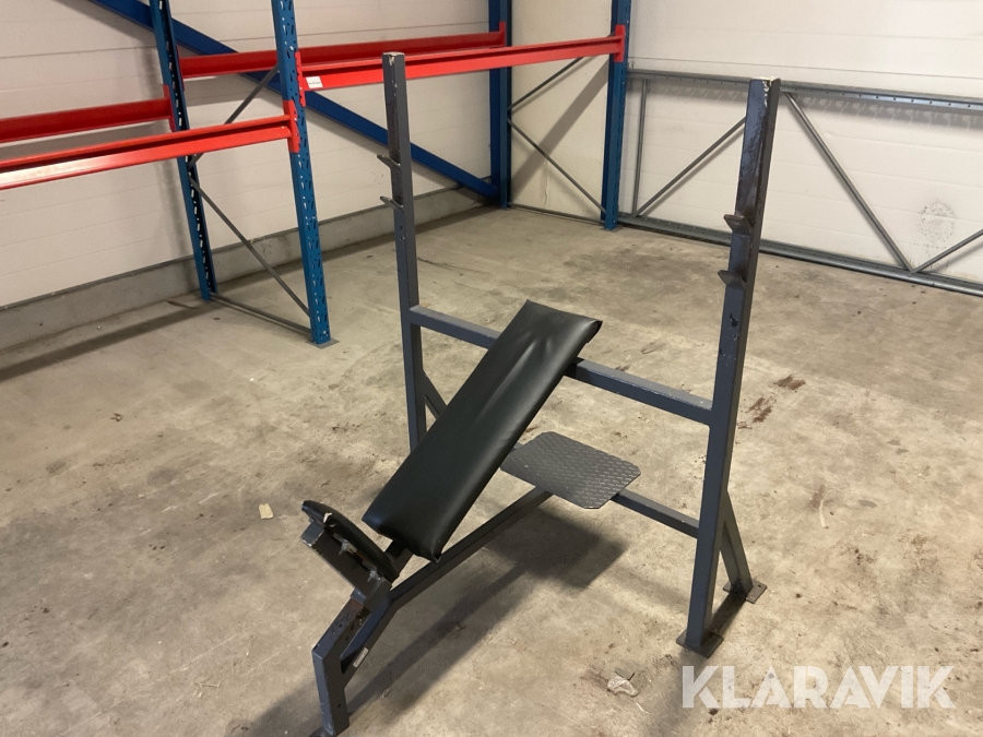 Vinklad bänkpress för skivstång Concept
