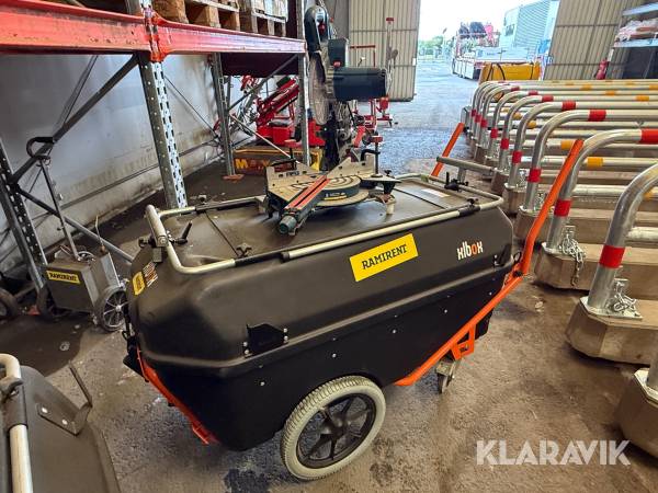Kap/Gersåg Bosch GCM 8 SJL på verktygsvagn