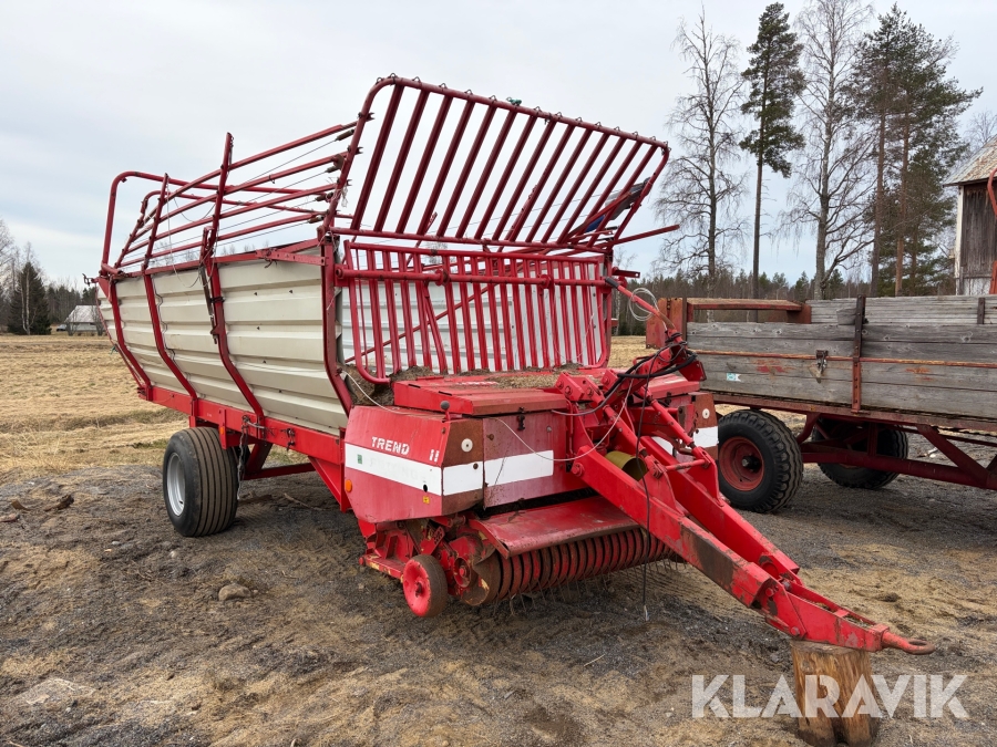 Självlastarvagn Alois Pöttinger Trend 11