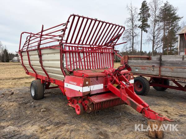 Självlastarvagn Alois Pöttinger Trend 11