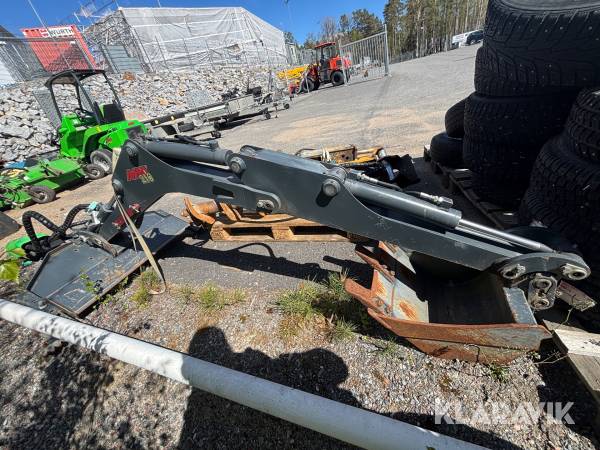 Grävarm Avant 210 med tandskopa