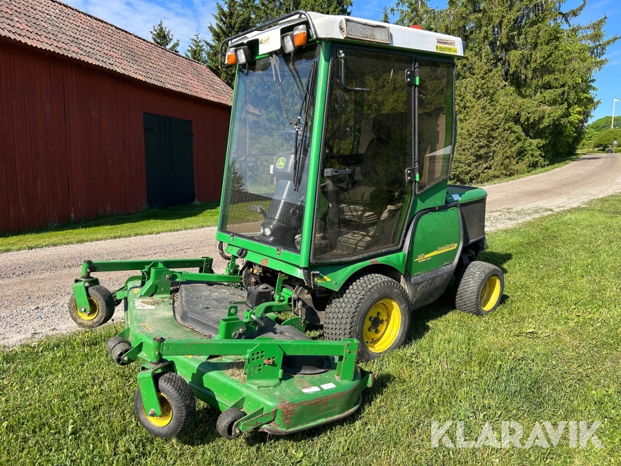 Gräsklippare John Deere 1445 4WD Vikplog / sopvals