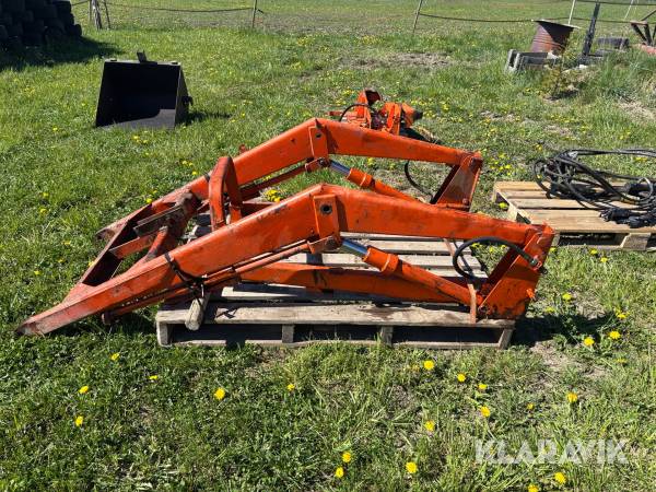 Frontlastare Kjällve med skopa fästen och hydraulpaket