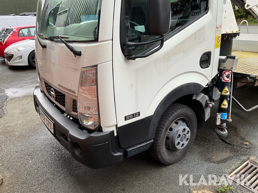 Billift Nissan NT 400 med GSR-lift