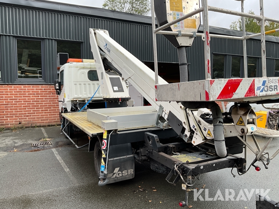 Billift Nissan NT 400 med GSR-lift