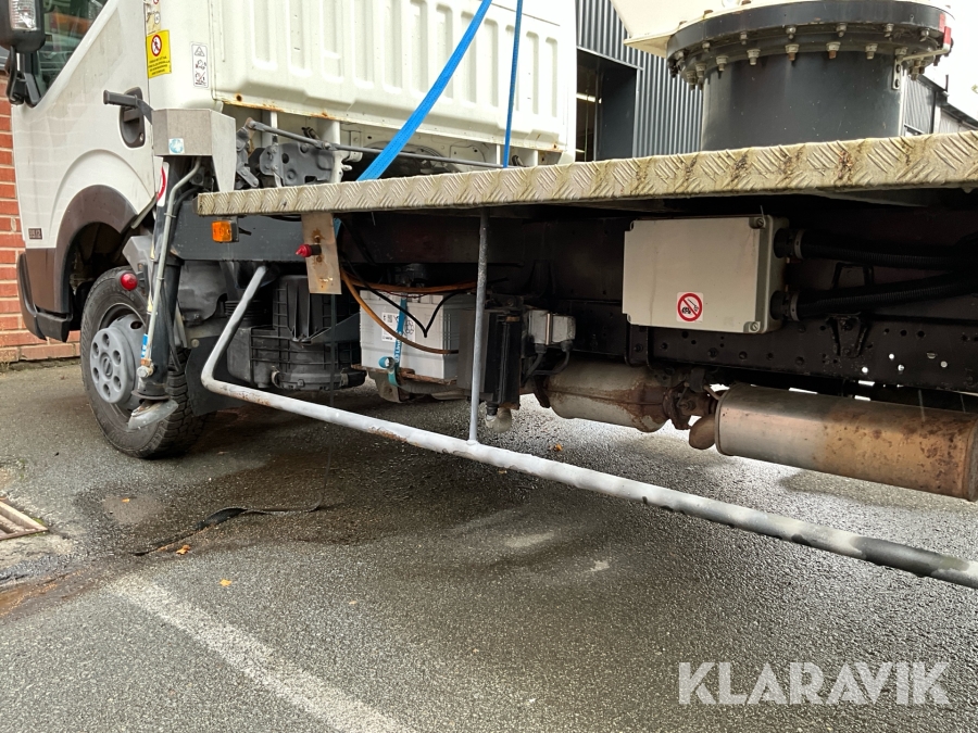 Billift Nissan NT 400 med GSR-lift