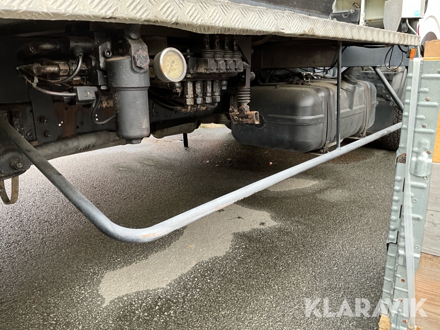 Billift Nissan NT 400 med GSR-lift