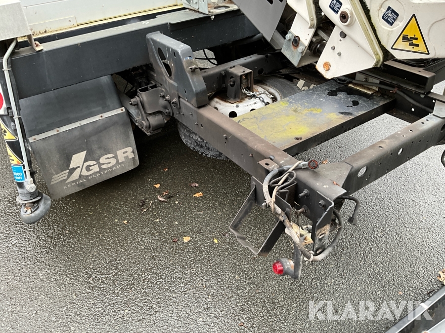 Billift Nissan NT 400 med GSR-lift