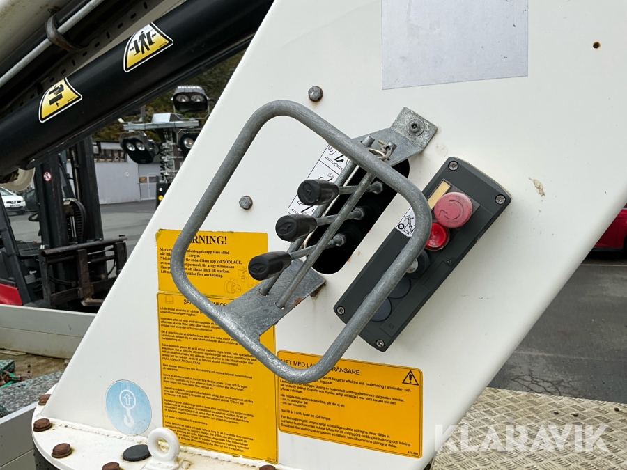 Billift Nissan NT 400 med GSR-lift