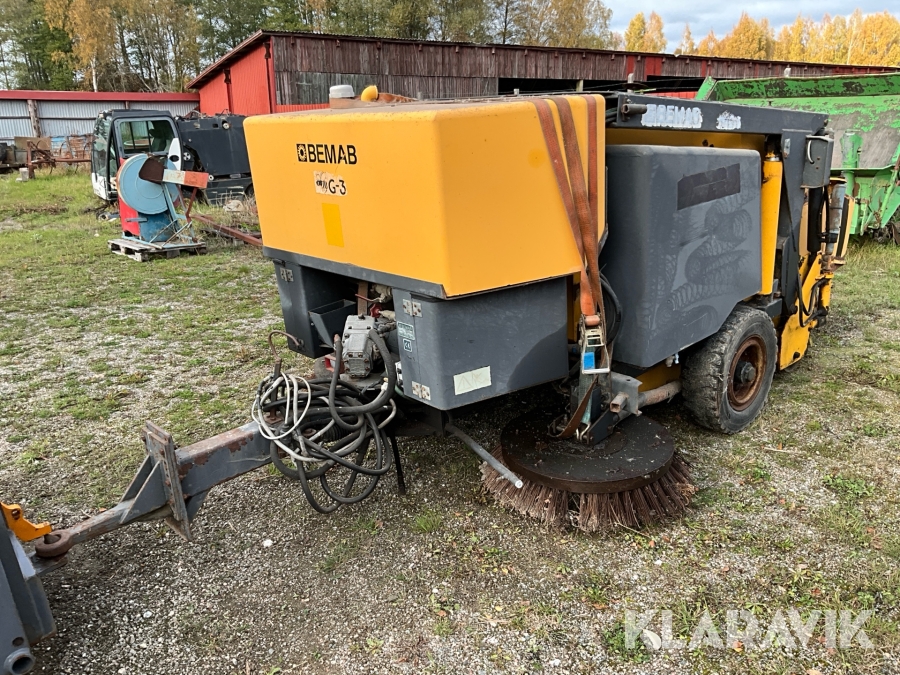 Bogserad sopmaskin Bemab G-3