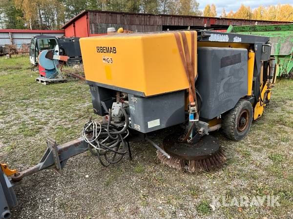 Bogserad sopmaskin Bemab G-3