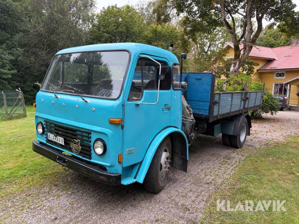 Veteranlastbil Volvo F85 / Kran/ 3-vägs tipp