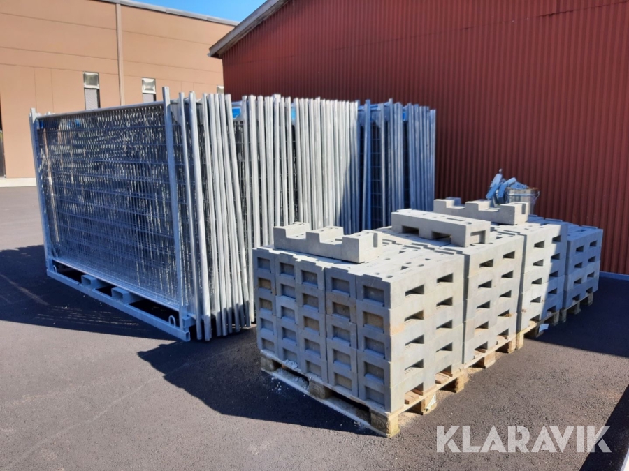 Byggstängsel 95 st med hjul och vikter