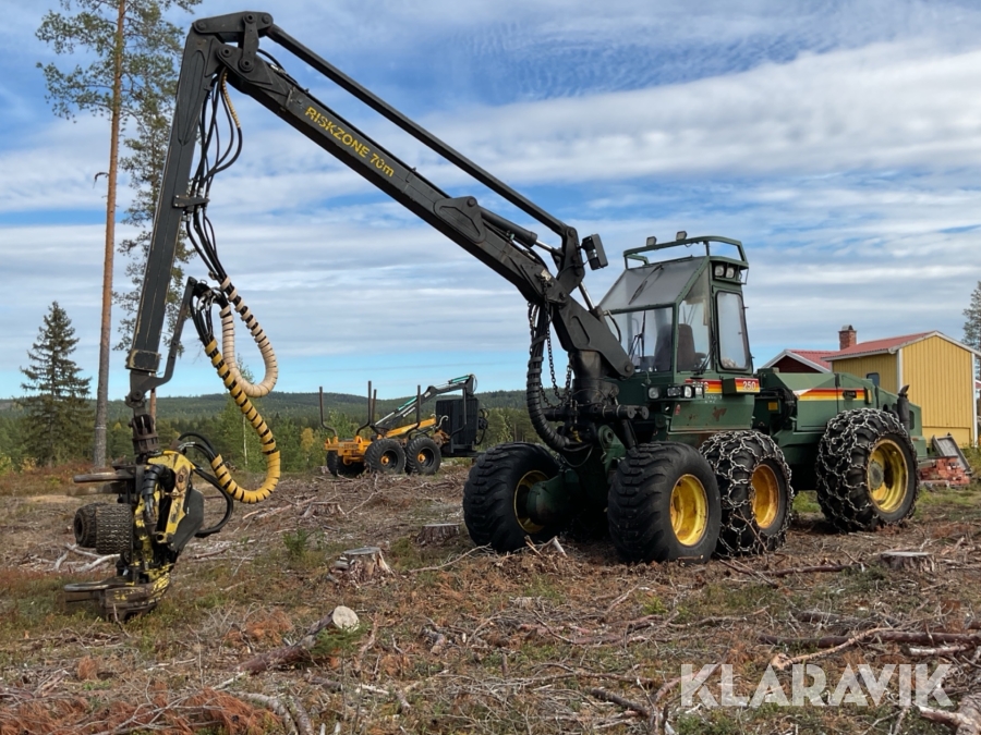 Skördare Ösa FMG 250E