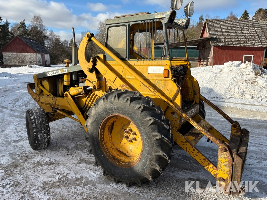 Baklastare Volvo BM LM422 med skopa