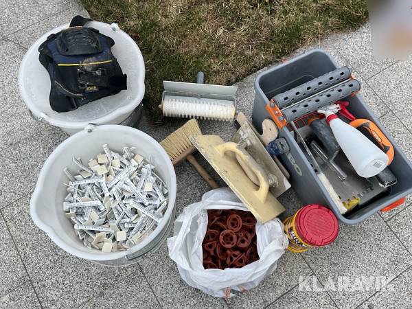 Plattsättningsutrustning