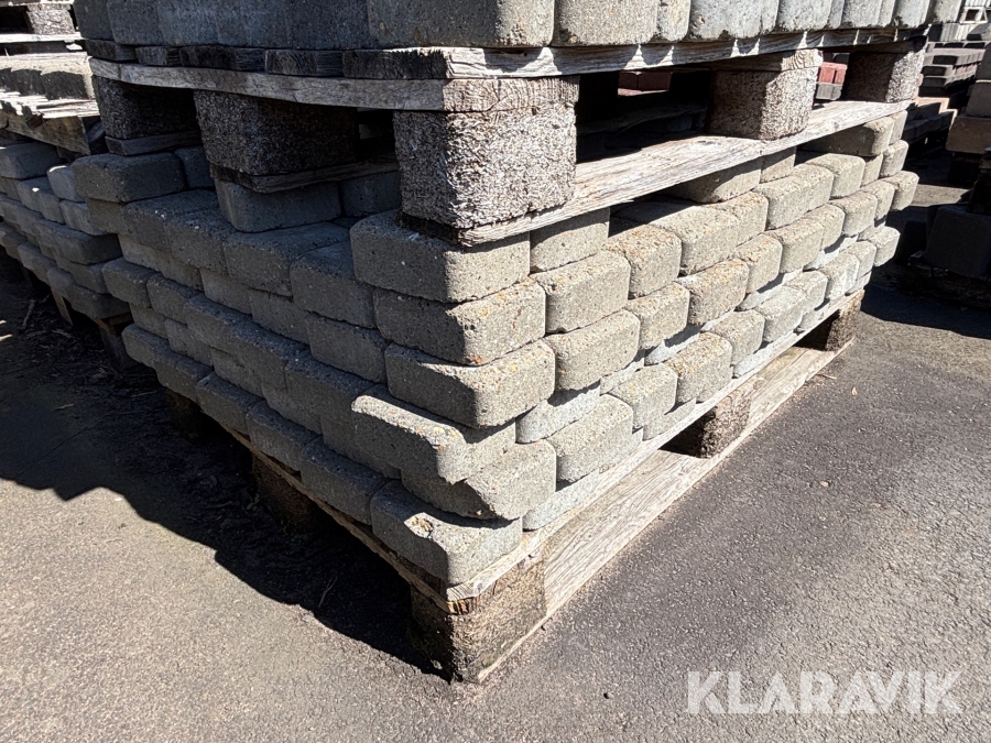 Marksten Betongfabriken RBR Bohus tumlad flex stor antracit 140x140x105x50