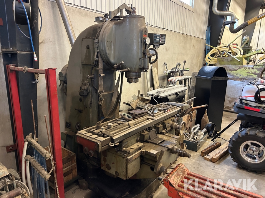 Fräsmaskin TOS FA4V