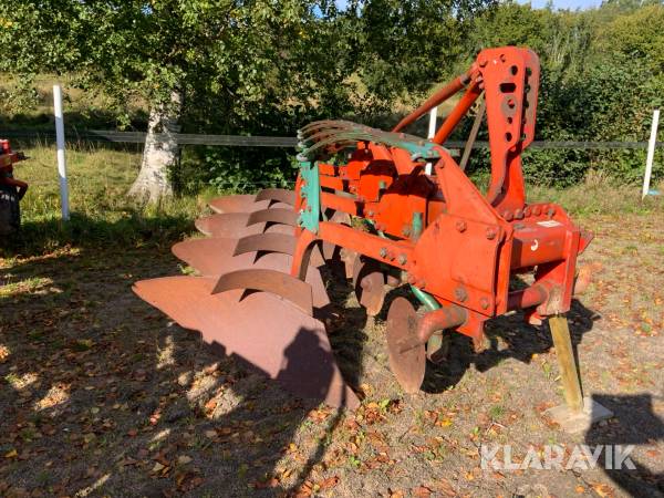 Plog Kverneland A 8NT 4-skärig 