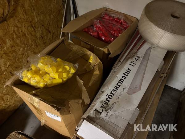 Lysrörsarmaturer & skyddspluggar 1st pall