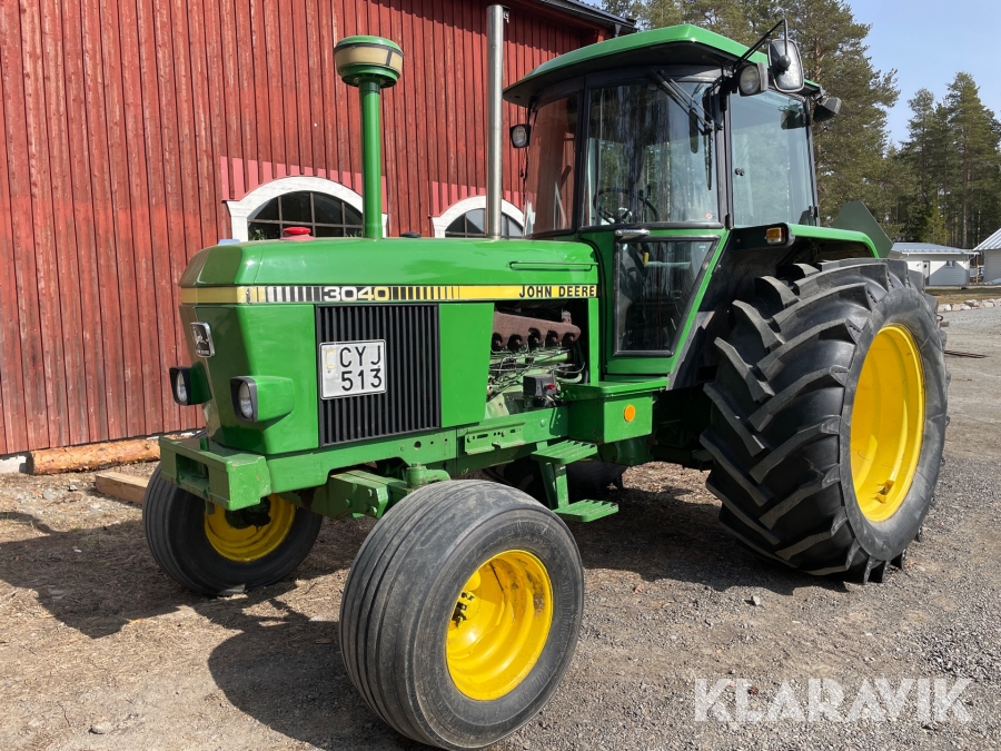 Traktor John Deere 3040
