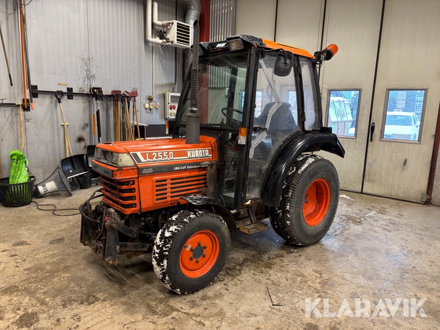 Traktor Kubota L2550
