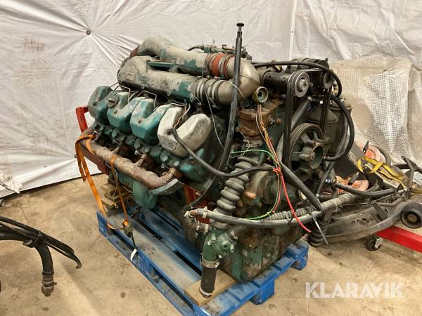 Båtmotor Scania V8 DSC 14 10 med backslag