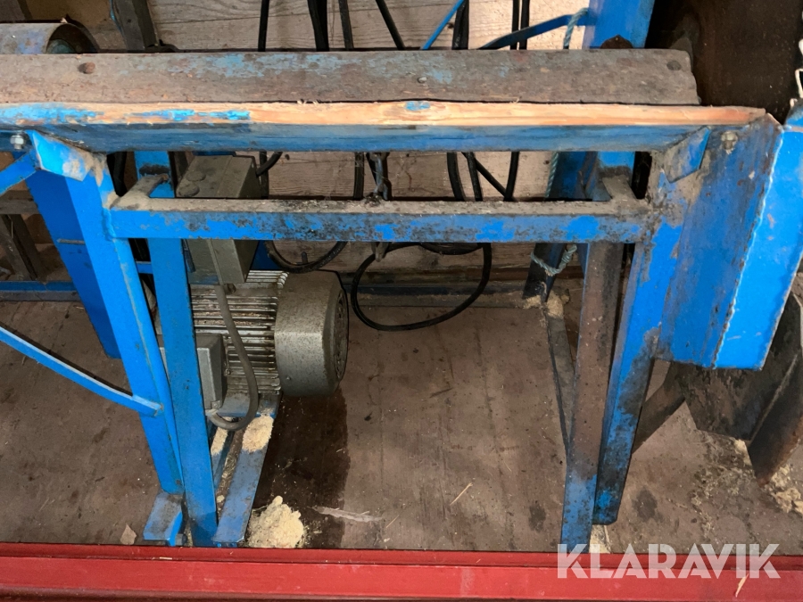 Vedkap, vedklyv och transportör