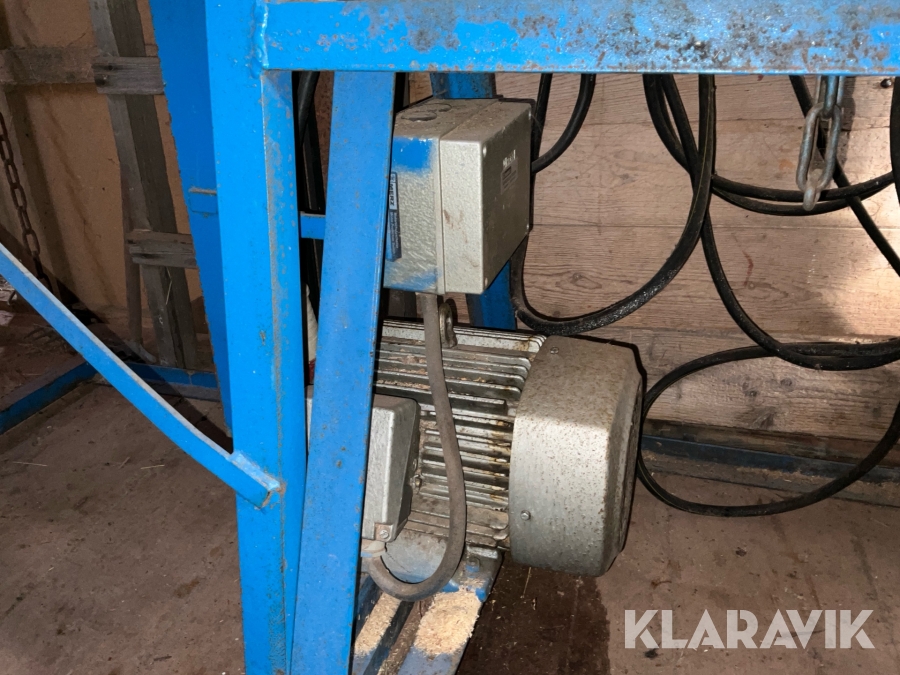 Vedkap, vedklyv och transportör