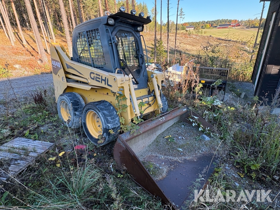 Kompaktlastare Gehl 4640 Turbo med redskap